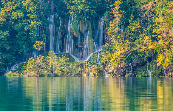 Upper Lake Plitvice, Plitvicka Jezera National Park, Croatia